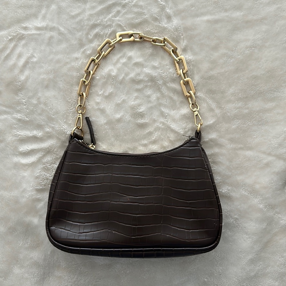 Stylish shoulder bag